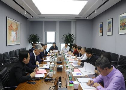 天津港保税区党委常委，天保控股公司党委书记、董事长钟晓龙率队到访远东